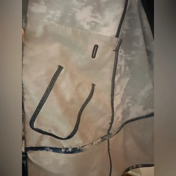 Lululemon Light Speed Vest Sea Side Silver Fox Alberta Lake Sz 10 - Picture 6 of 13